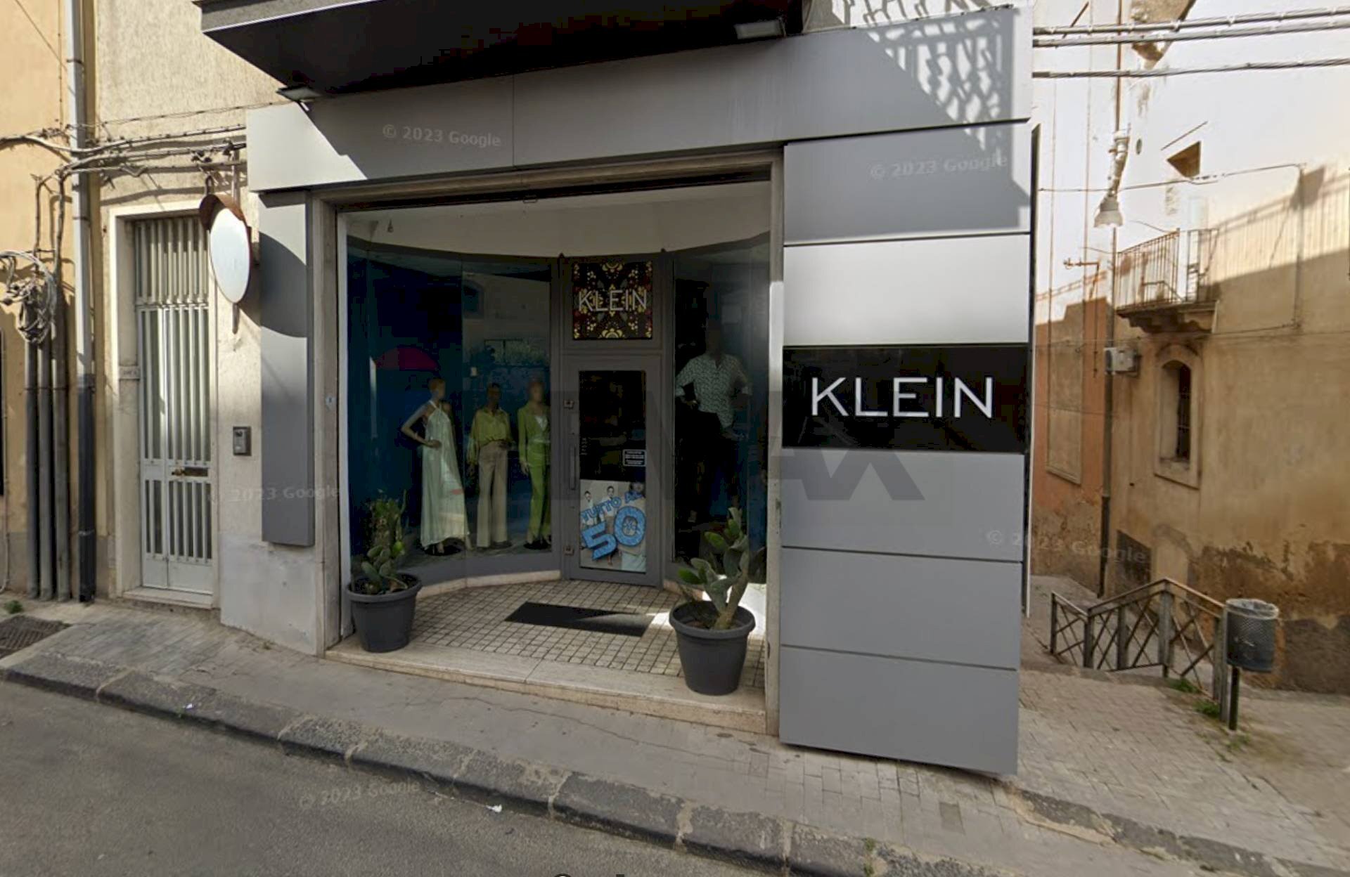 Foto 1 - Locale Commerciale Via Circonvallazione
 
288/A, Caltagirone - foto 1