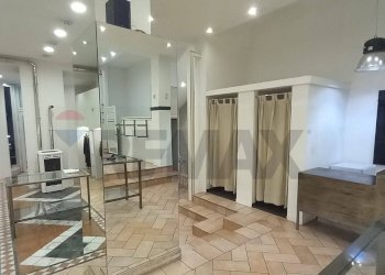 Foto 6 - Commercial Premises Via Circonvallazione
 
288/A, Caltagirone - photo 6