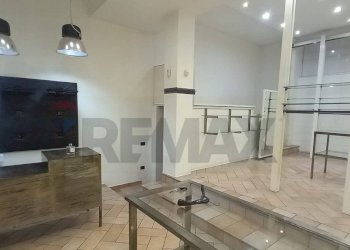 Foto 8 - Commercial Premises Via Circonvallazione
 
288/A, Caltagirone - photo 8