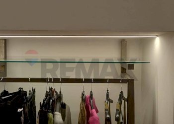 Foto 19 - Commercial Premises Via Circonvallazione
 
288/A, Caltagirone - photo 19