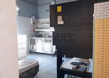 Cucina - Locale Commerciale Via Del Torrente
 
39, Cavriglia - foto 8