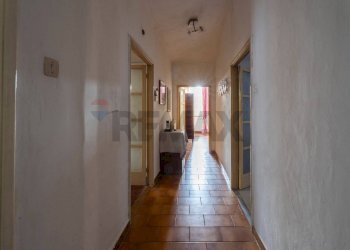 Hall / corridoio - Appartamento CORSO MAZZINI
 
13, Arcevia - foto 10