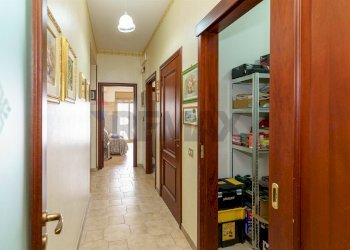 Hall / corridoio - Appartamento via Della Repubblica
 
50, Pedara - foto 12