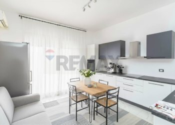 Sala da pranzo - Appartamento via Della Repubblica
 
50, Pedara - foto 15