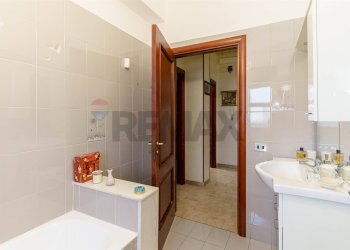 Bagno - Appartamento via Della Repubblica
 
50, Pedara - foto 29