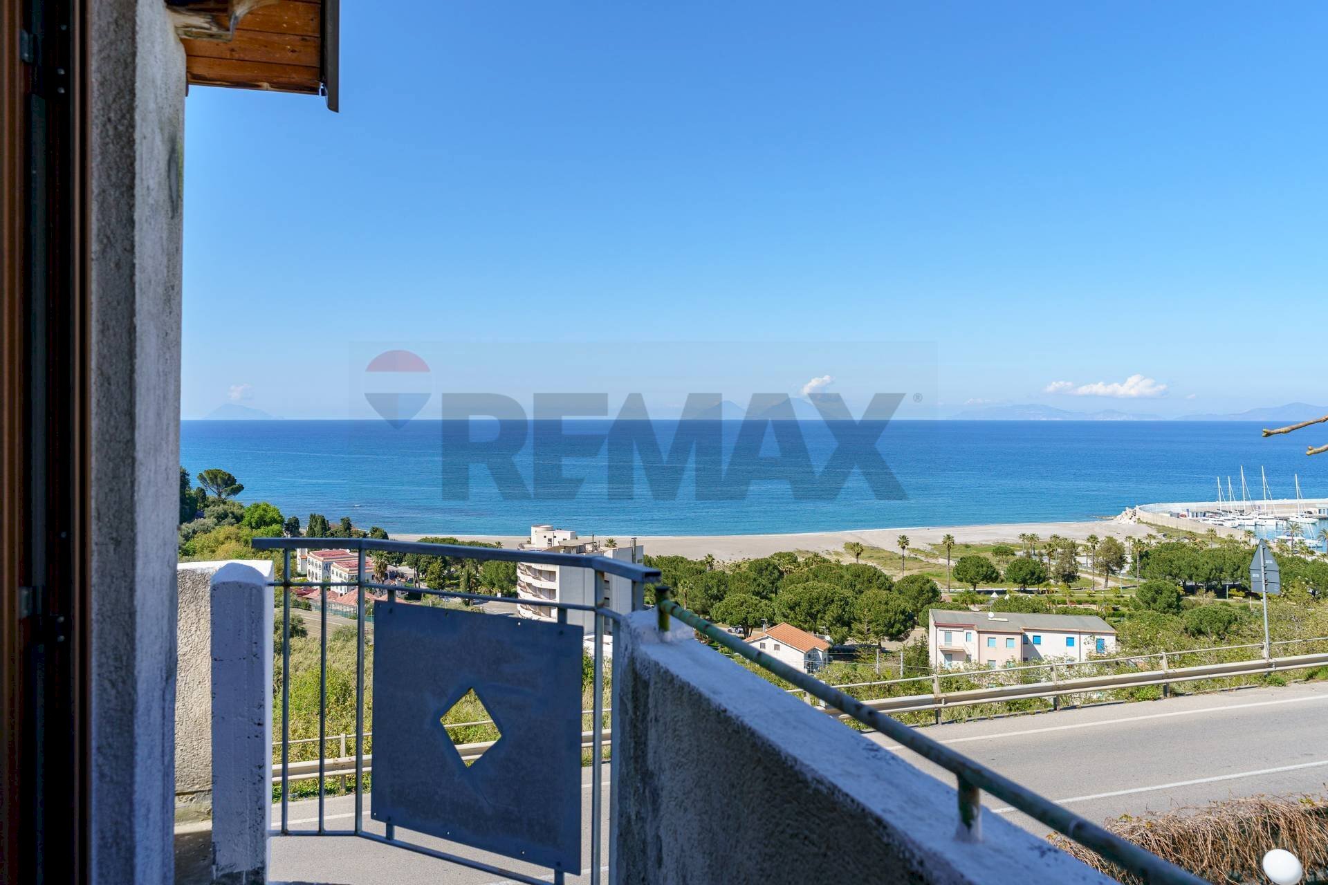 Balcone - Three-room apartment via nazionale messina
 
42, Capo d'Orlando - photo 2