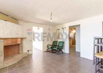 Sala da pranzo - Three-room apartment via nazionale messina
 
42, Capo d'Orlando - photo 3