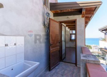 Terrazza - Three-room apartment via nazionale messina
 
42, Capo d'Orlando - photo 10