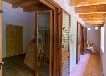 Hall / corridoio - Three-room apartment via nazionale messina
 
42, Capo d'Orlando - photo 20