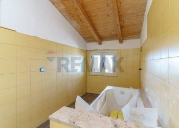 Bagno - Three-room apartment via nazionale messina
 
42, Capo d'Orlando - photo 24