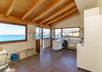 Cucina - Three-room apartment via nazionale messina
 
42, Capo d'Orlando - photo 27