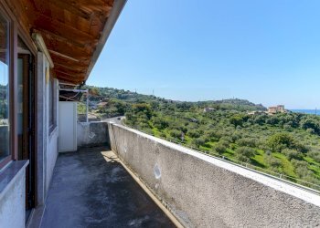 Balcone - Three-room apartment via nazionale messina
 
42, Capo d'Orlando - photo 32