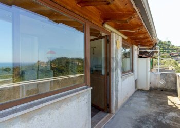 Balcone - Three-room apartment via nazionale messina
 
42, Capo d'Orlando - photo 33