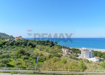 Vista dell\'acqua - Three-room apartment via nazionale messina
 
42, Capo d'Orlando - photo 36