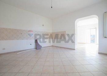 Stanza vuota - Quadrilocale via Cappuccini
 
sn, San Marco D'Alunzio - foto 12