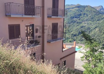 Casa all\'aperto - Quadrilocale via Cappuccini
 
sn, San Marco D'Alunzio - foto 21