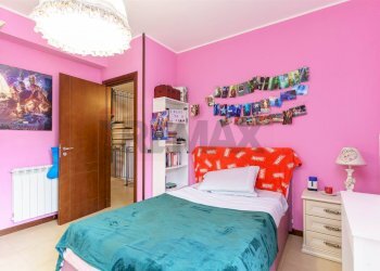 Camera / camera da letto - Villa via Giacomo Leopardi
 
2, Viagrande - foto 17