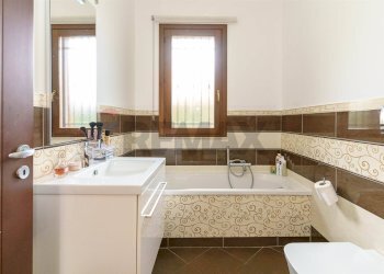 Bagno - Villa via Giacomo Leopardi
 
2, Viagrande - foto 22