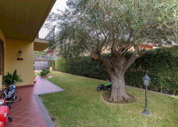 Giardino - Villa via Giacomo Leopardi
 
2, Viagrande - foto 33