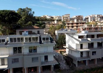 Edificio all\'aperto - Three-room apartment Contrada San Martino
 
snc, Capo d'Orlando - photo 6