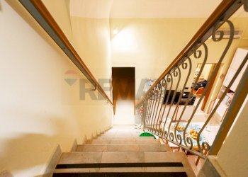 Scale - Appartamento Via Vittorio Emanuele Orlando
 
29, Catania - foto 16