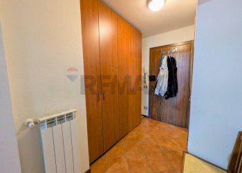 Hall / corridoio - Trilocale Artogne - foto 17