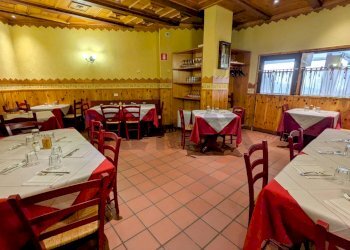 Sala da pranzo - Locale Commerciale Artogne - foto 3