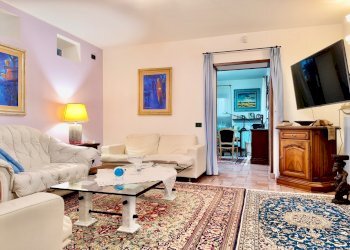 Soggiorno - Villa Montemarciano - foto 18