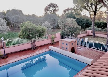 Piscina - Villa Montemarciano - foto 57