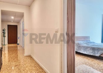 Hall / corridoio - Appartamento Via Piave
 
14, Ancona - foto 24