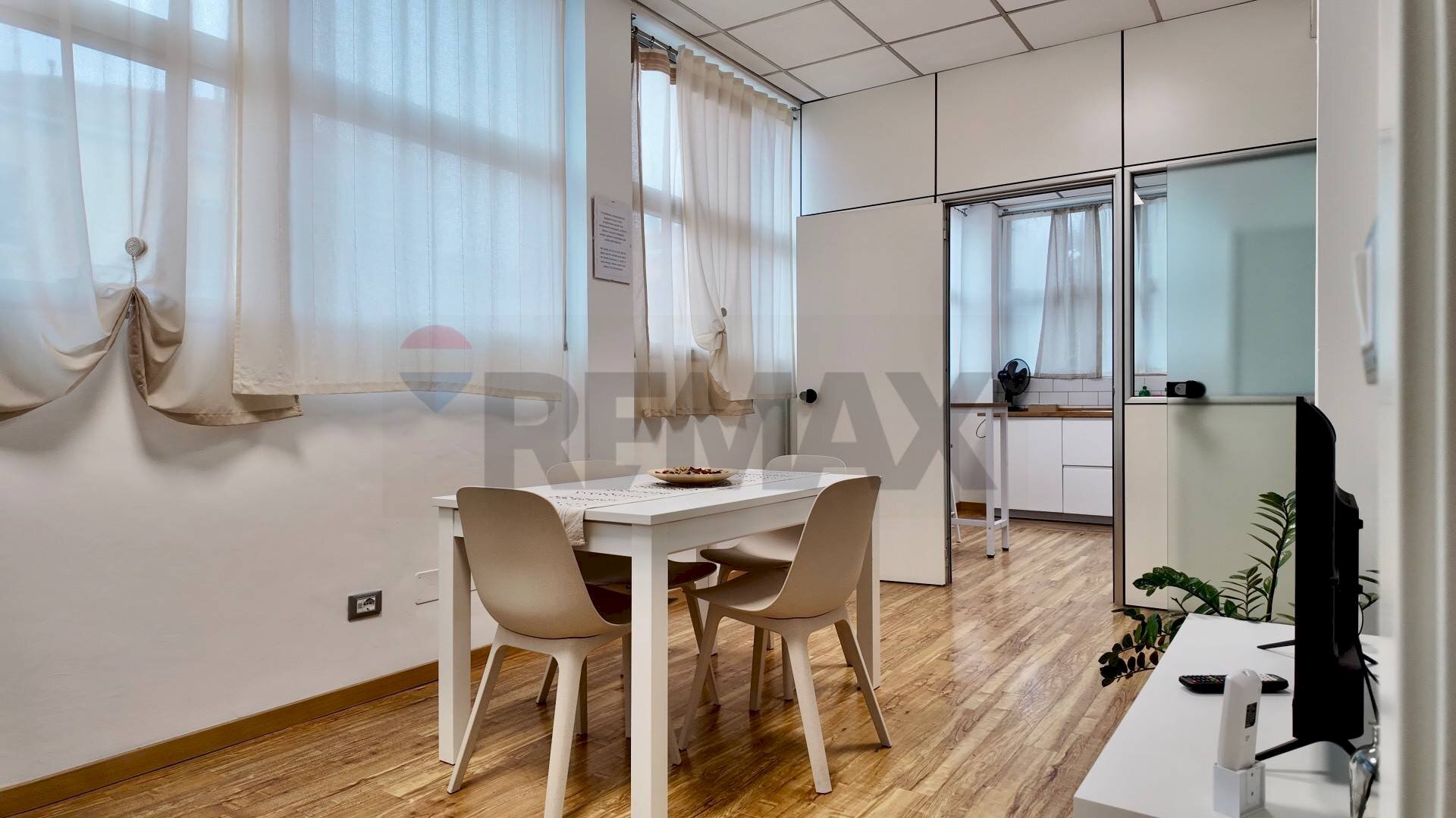 Sala da pranzo - Three-room apartment Via Maggini
 
55, Ancona - photo 1