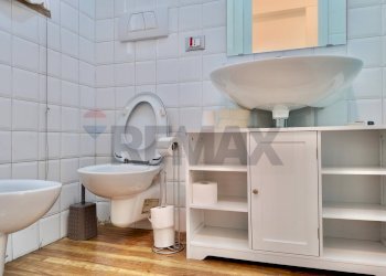 Bagno - Trilocale Via Maggini
 
55, Ancona - foto 33