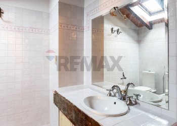 Bagno - Three-room apartment Strada Venti Settembre
 
28, Parma - photo 17