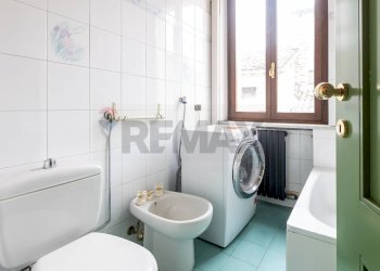 Bagno - Three-room apartment Strada Venti Settembre
 
28, Parma - photo 22