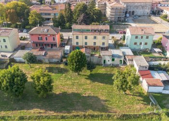 Casa all\'aperto - Trilocale Via Giacomo Matteotti
 
54, Polesine Zibello - foto 1