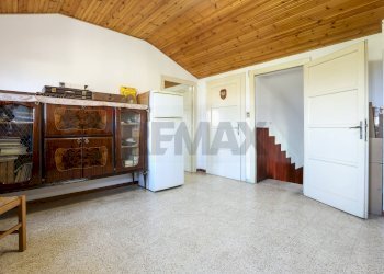 Stanza vuota - Trilocale Via Giacomo Matteotti
 
54, Polesine Zibello - foto 8