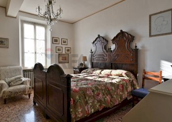 Camera / camera da letto - Casa semi indipendente via nazionale
 
31, Collecchio - foto 8