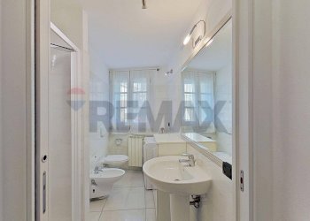 Bagno - Bilocale VIA BELTRAMI
 
15, Sesto Calende - foto 22