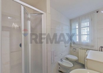 Bagno - Bilocale VIA BELTRAMI
 
15, Sesto Calende - foto 23