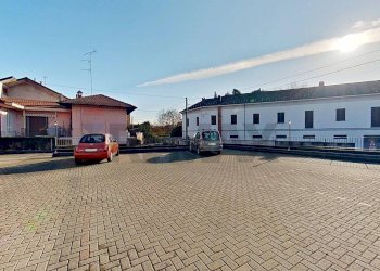 Edificio all\'aperto - Bilocale VIA BELTRAMI
 
15, Sesto Calende - foto 30