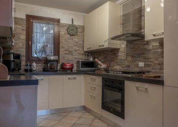 Foto 5 - Trilocale via Castelfidardo
 
1, Gemonio - foto 5