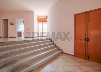 Scale - Villa Via Tagliamento
 
2, Comiso - foto 1