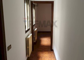 Hall / corridoio - Apartment via firenze
 
23 b, Vittoria - photo 25