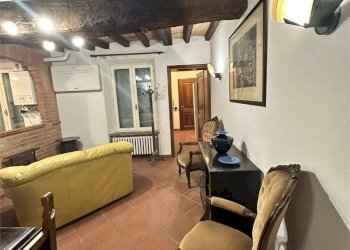 Four-room apartment Modena (neighborhood Centro Storico) - photo 3