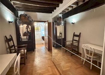 Four-room apartment Modena (neighborhood Centro Storico) - photo 4