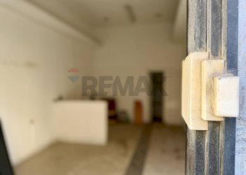 Dettagli - Shop VIA SVIZZERA
 
43, Marano di Napoli - photo 1