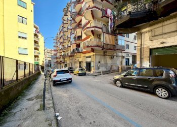 Edificio all\'aperto - Shop VIA SVIZZERA
 
43, Marano di Napoli - photo 15