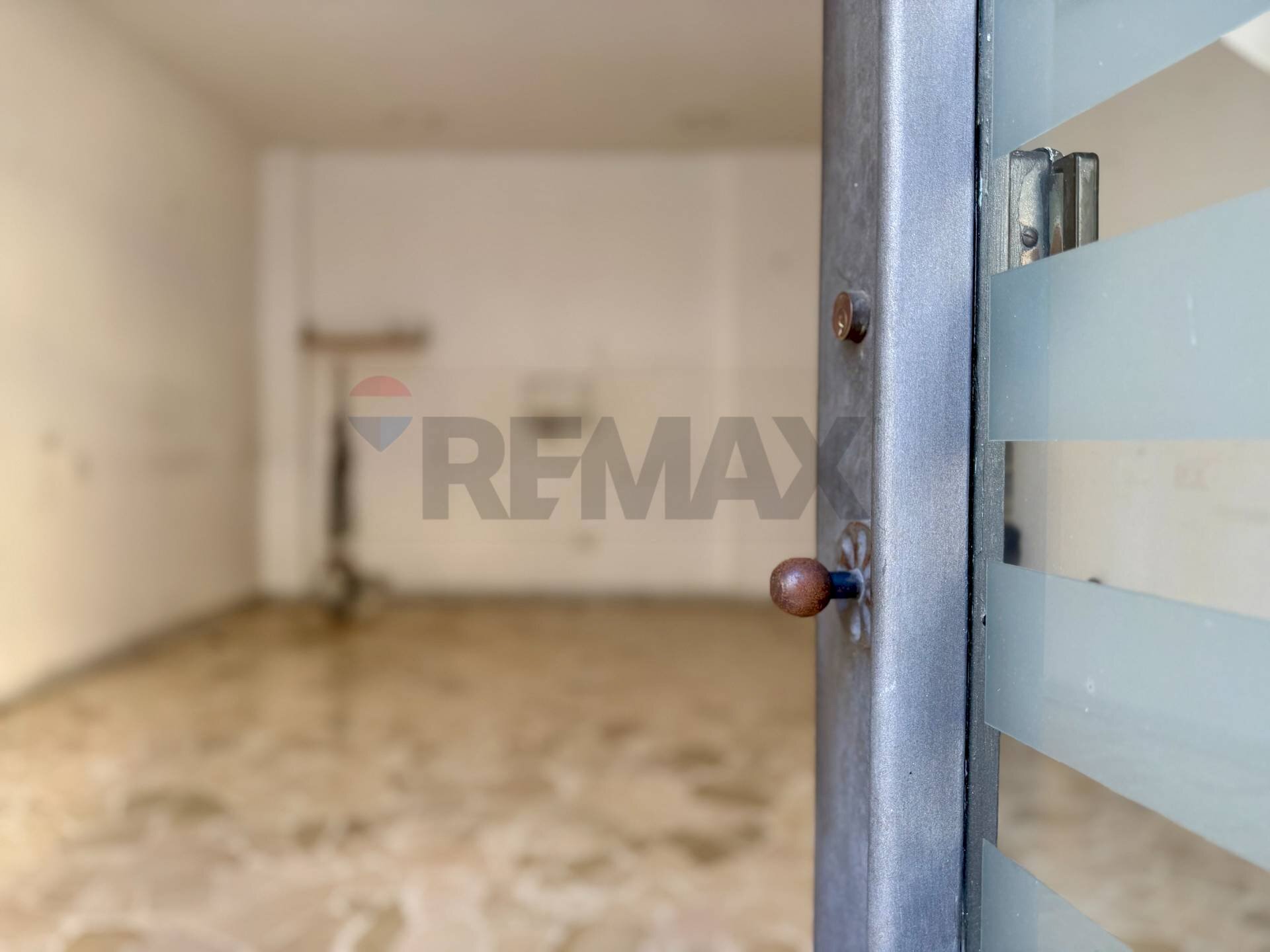 Stanza vuota - Negozio VIA SVIZZERA
 
45, Marano di Napoli - foto 2