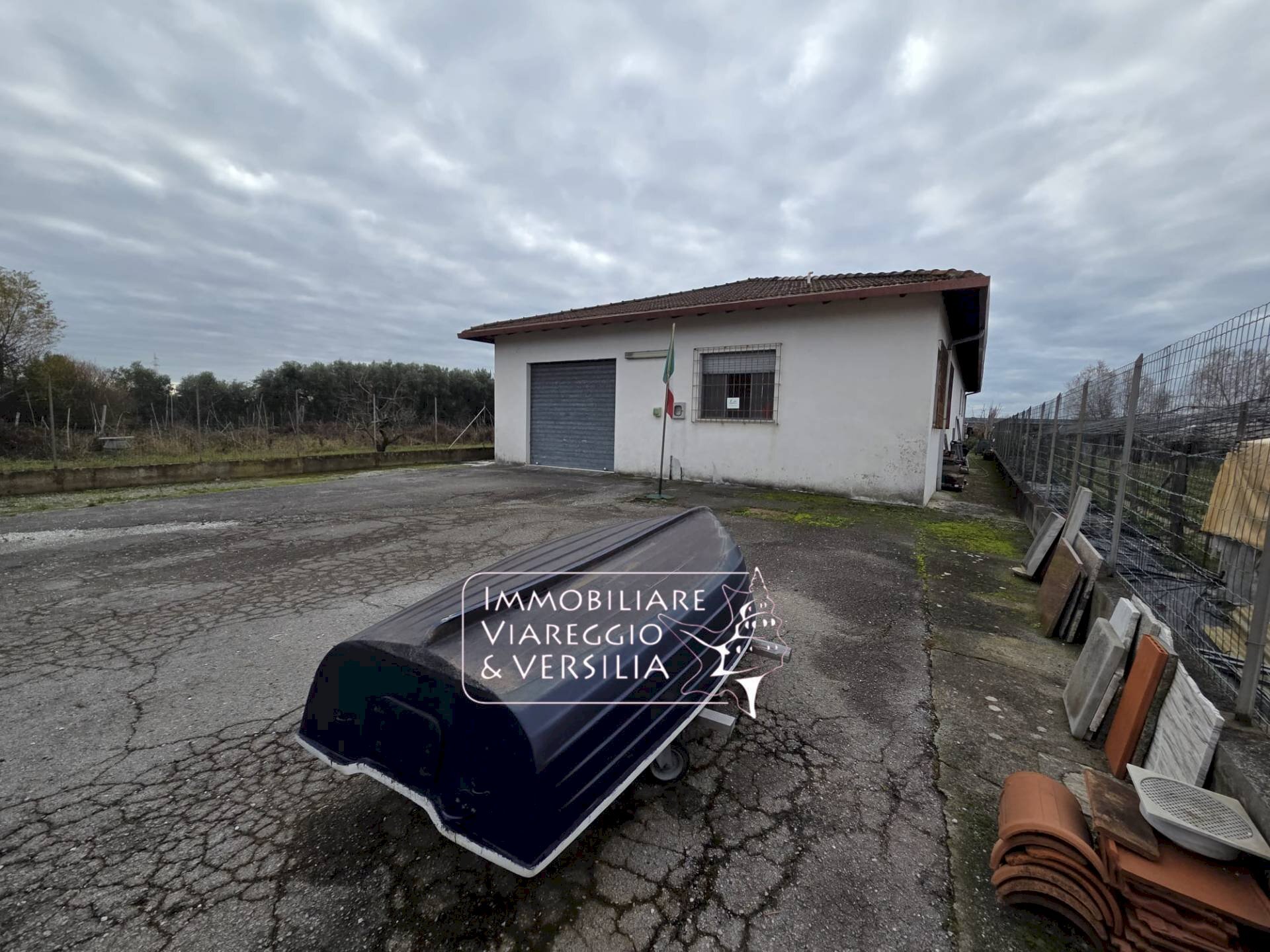 Foto 2 - Magazzino via Sarzanese, Massarosa - foto 2