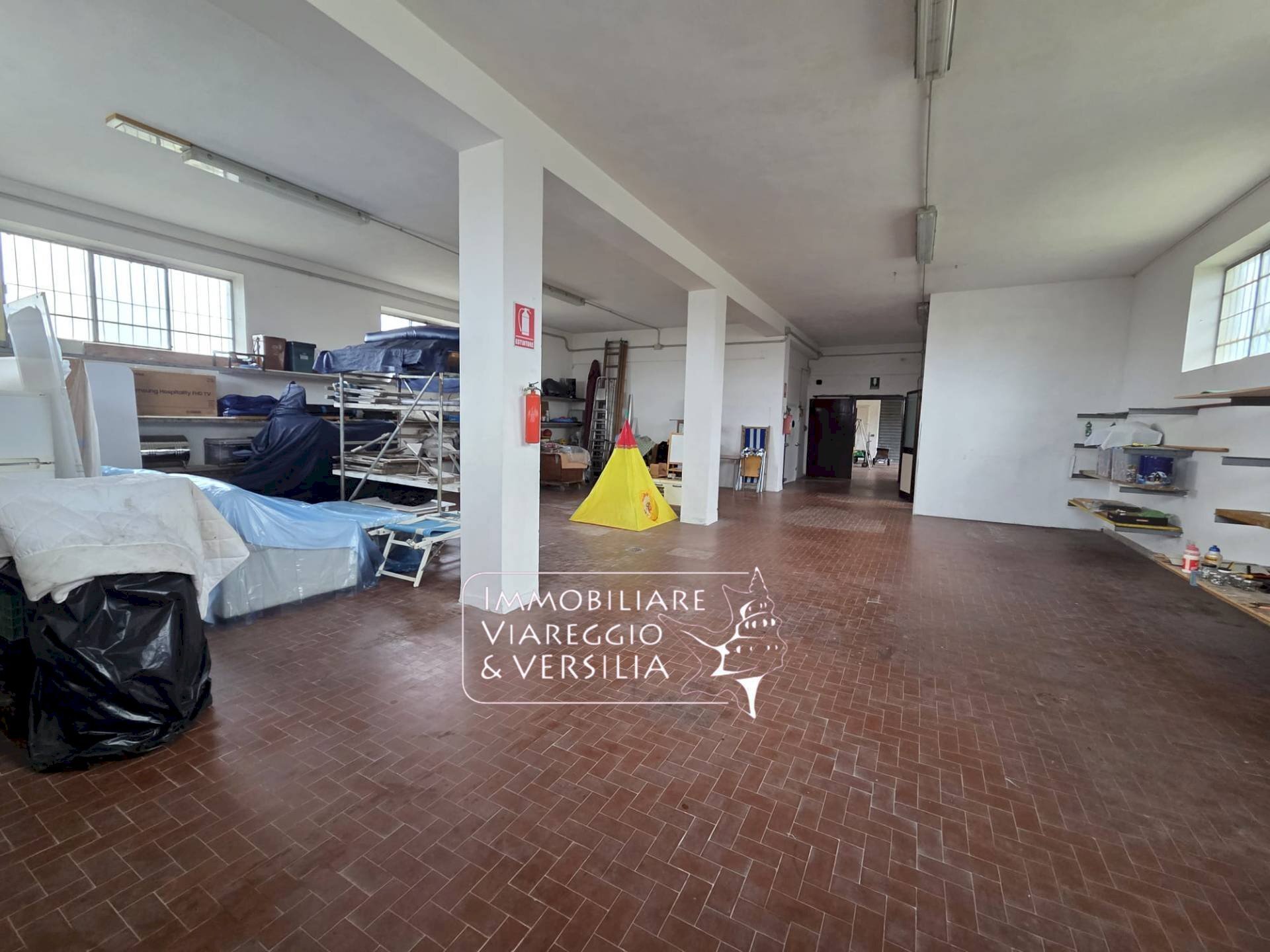 Foto 3 - Magazzino via Sarzanese, Massarosa - foto 3